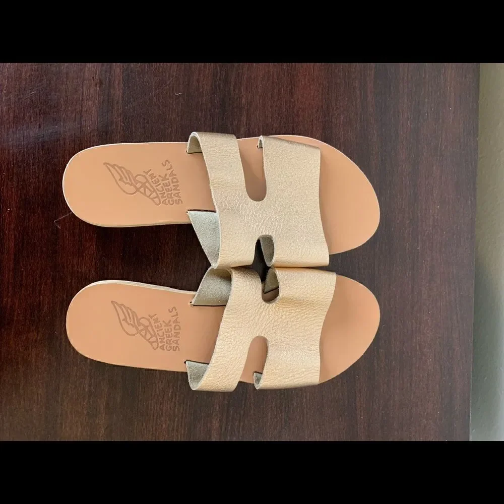 ⚡️Ancient Greek Women’s slide soft top leather grain leather sandals size 6, new